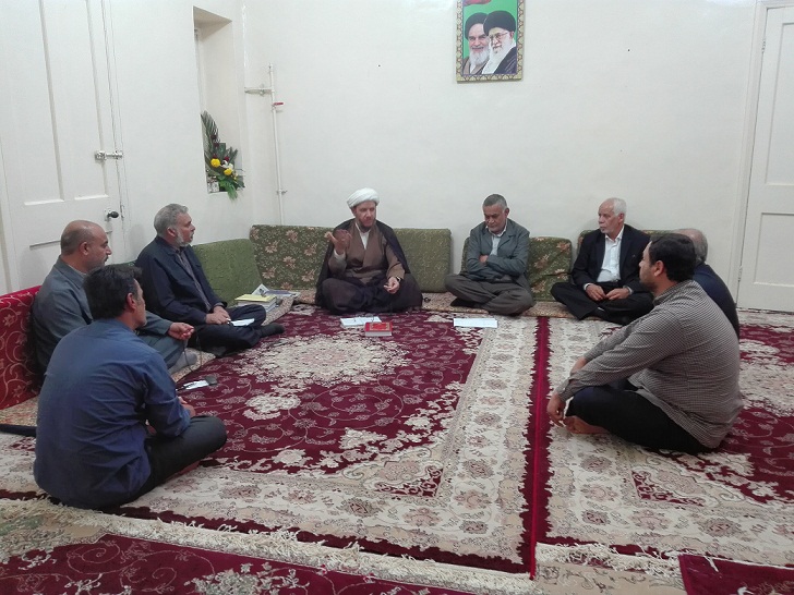 جلسه اعضای ستاد نماز جمعه با امام جمعه شهرستان کارون